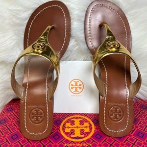 Tory Burch Cameron 50mm Wedge Thong-Metallic Petite Dorothy